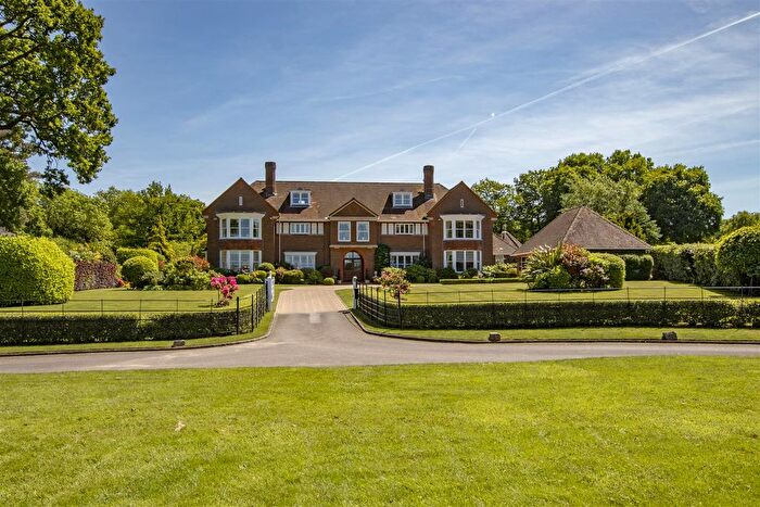 6 Bedroom Detached House For Sale In Manor Road, West Kingsdown, Sevenoaks, TN15