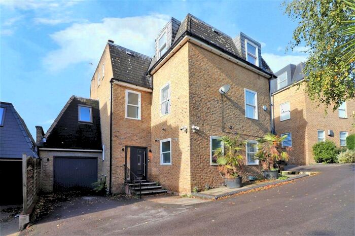 4 Bedroom Detached House To Rent In Regents Place, Blackheath, London, SE3