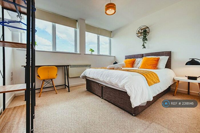 2 Bedroom Flat To Rent In Wella Road, Basingstoke, RG22