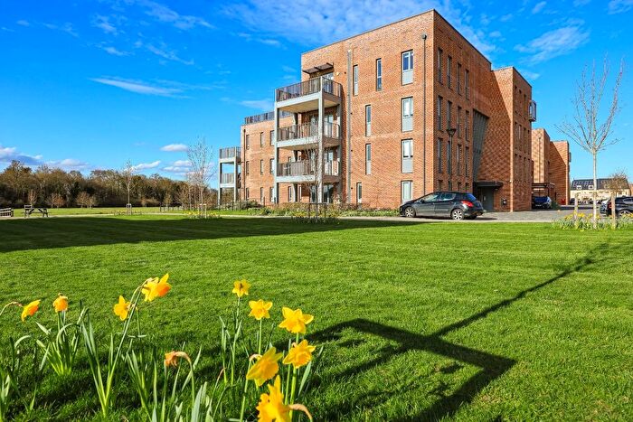 3 Bedroom Flat For Sale In Renard Way, Trumpington, Cambridge, CB2