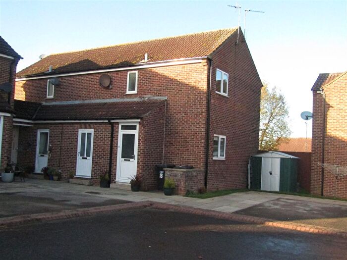 1 Bedroom Flat For Sale In The Chase, Boroughbridge, York, YO51