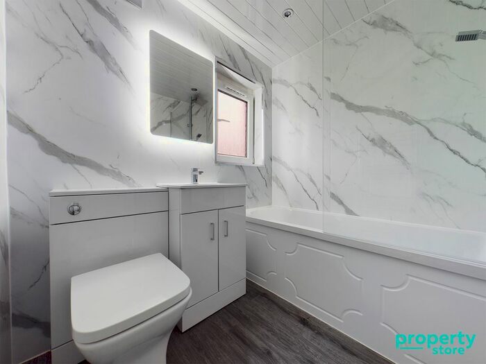 2 Bedroom End Of Terrace House To Rent In St Brides Way, Bothwell, South Lanarkshire, G71