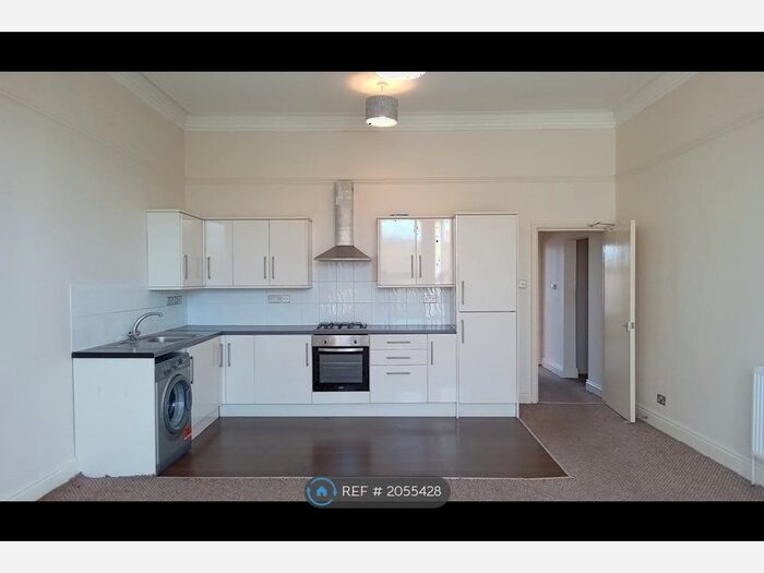 2 Bedroom Flat To Rent In Albert Road, Southport, PR9