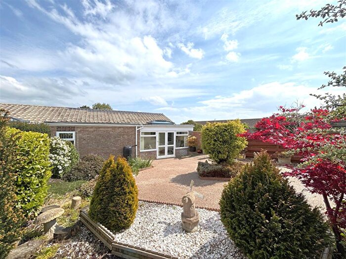 3 Bedroom Bungalow For Sale In Belgrave, Southill, DT4