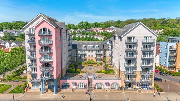 3 Bedroom Maisonette To Rent In Lower Burlington Road, Portishead, Bristol, Somerset, BS20