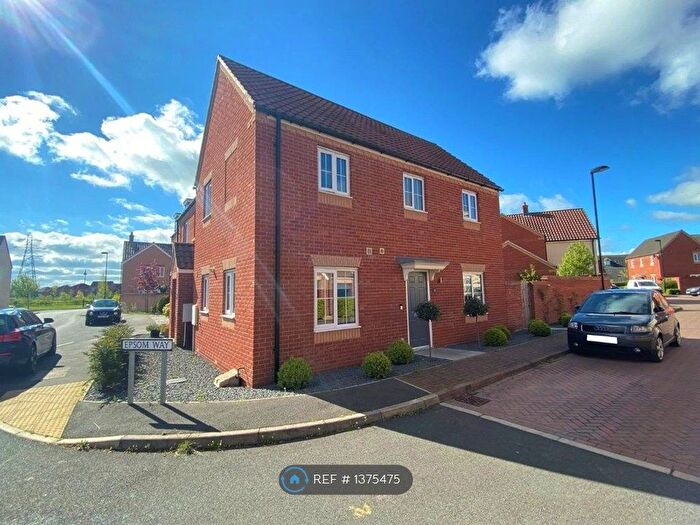 3 Bedroom Semi-Detached House To Rent In Epsom Way, Bourne, PE10