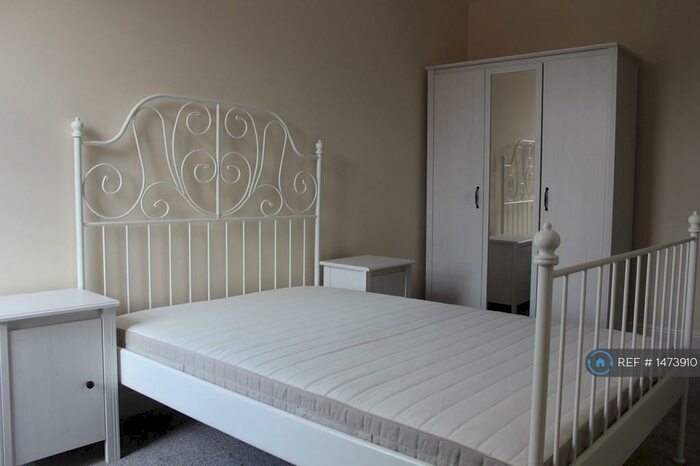 1 Bedroom Flat To Rent In Cotteridge, Birmingham, B30