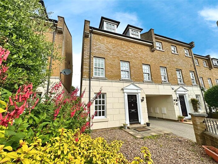4 Bedroom Semi-Detached House To Rent In Ardent Avenue, Walmer, Deal, Kent, CT14