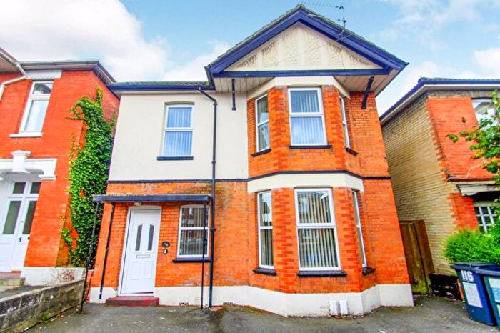 6 Bedroom Property To Rent In Alma Road, Bournemouth, BH9