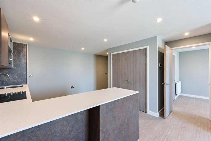 1 Bedroom Flat To Rent In Spinners Yard, Spinners Lane, LS7