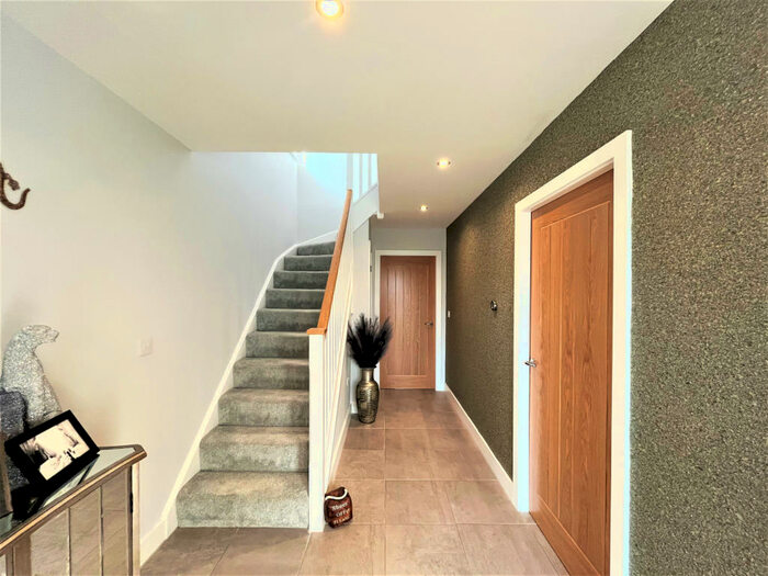 3 Bedroom Detached House For Sale In Chestnut Drive, Elswick, Preston, PR4