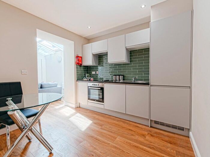 1 Bedroom Apartment To Rent In Apt, St Paul's #, LS1