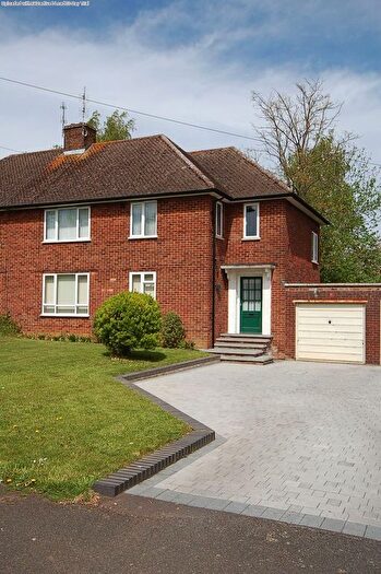 2 Bedroom Flat To Rent In Lemsford Lane, Welwyn Garden City, AL8