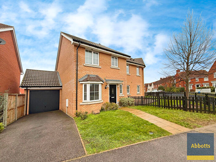 3 Bedroom House To Rent In Fennel Drive, Red Lodge, IP28