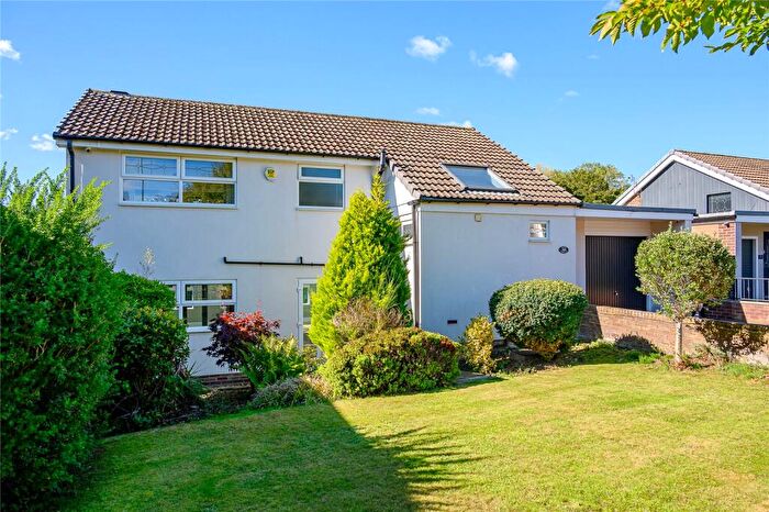 3 Bedroom Detached House For Sale In Temple Avenue, Leeds, LS15