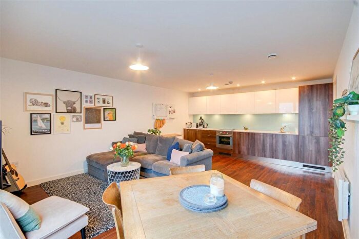 2 Bedroom Flat To Rent In The Icon, Southernhay, Basildon, SS14