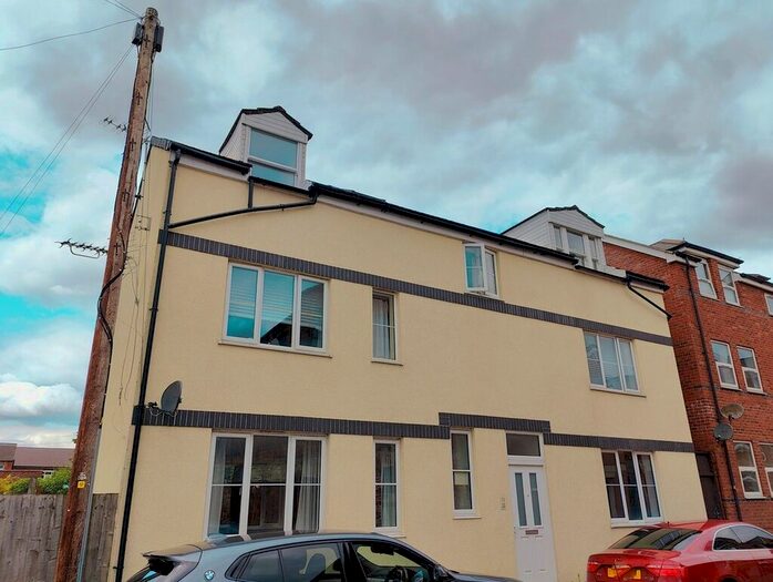 2 Bedroom Flat To Rent In Wellington Street, Kettering, NN16