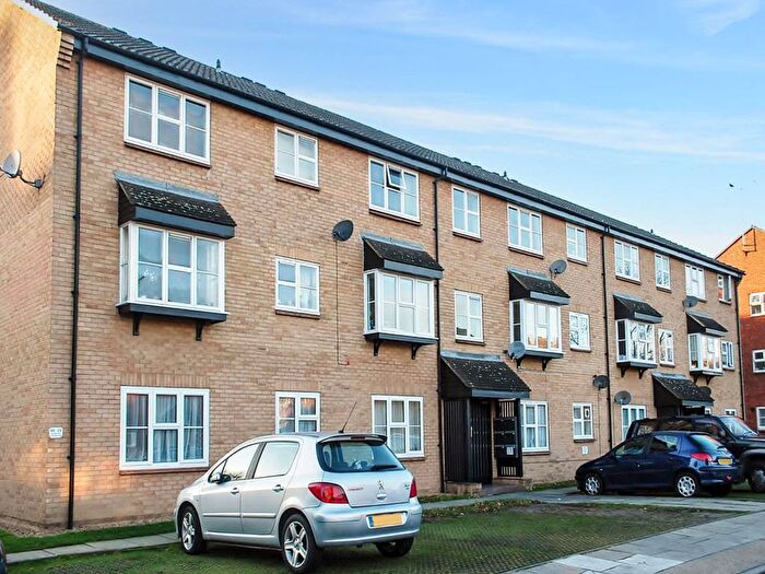 1 Bedroom Flat To Rent In Parish Gate Drive, Sidcup, Kent, DA15