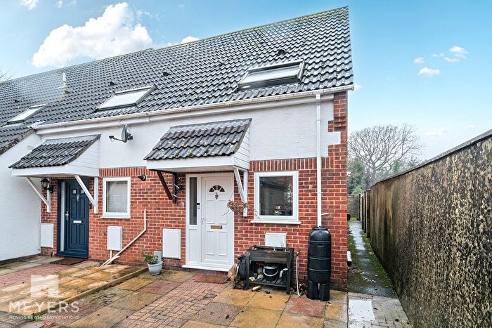 2 Bedroom End Terrace House For Sale In Georges Mews, Wimborne, BH21
