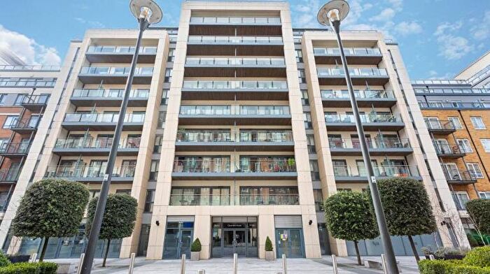 2 Bedroom Flat To Rent In Flat, Cavendish House, Boulevard Drive, London, NW9