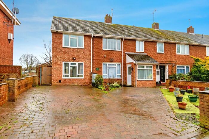 5 Bedroom End Of Terrace House For Sale In Pennine Road, Southampton, Hampshire, SO16