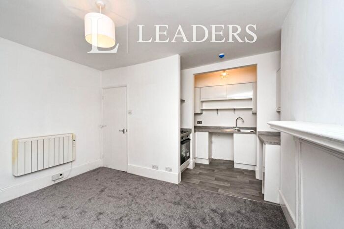 1 Bedroom Flat To Rent In Bloomsbury Place, Brighton, BN2