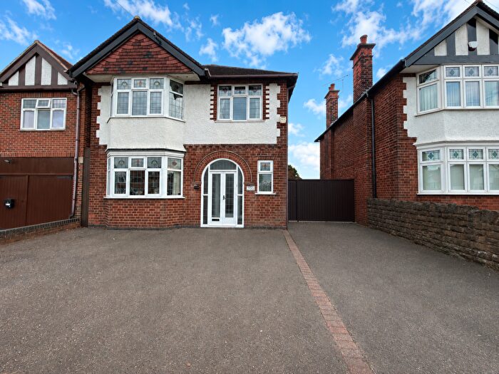 3 Bedroom Detached House For Sale In Wollaton Road, Wollaton, NG8