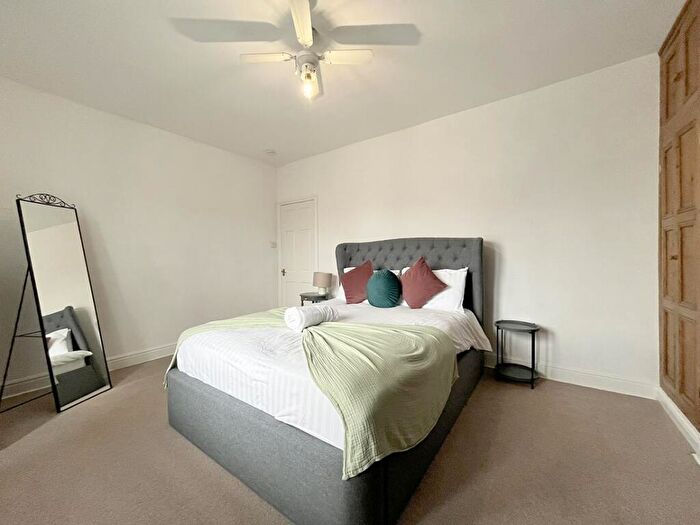 4 Bedroom Terraced House To Rent In Skipton Road, Harrogate, HG1