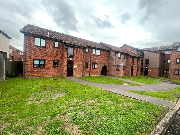 1 Bedroom Flat To Rent In Almond Road, Southampton, SO15