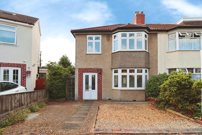 3 Bedroom Semi-Detached House For Sale In Beechwood Road, Bristol, BS16