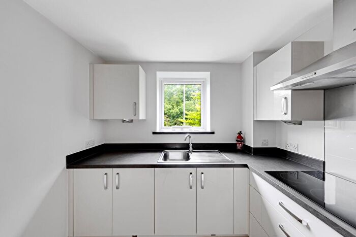 1 Bedroom Retirement Property To Rent In Duke's Ride, Crowthorne, Berkshire, RG45