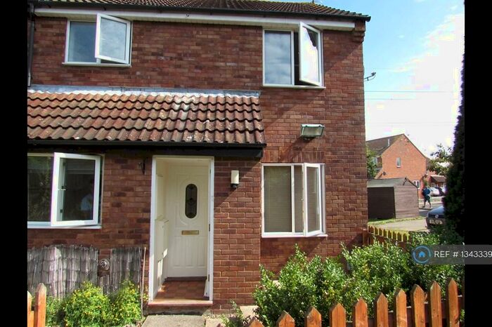 1 Bedroom End Of Terrace House To Rent In Meredith Drive, Aylesbury, HP19