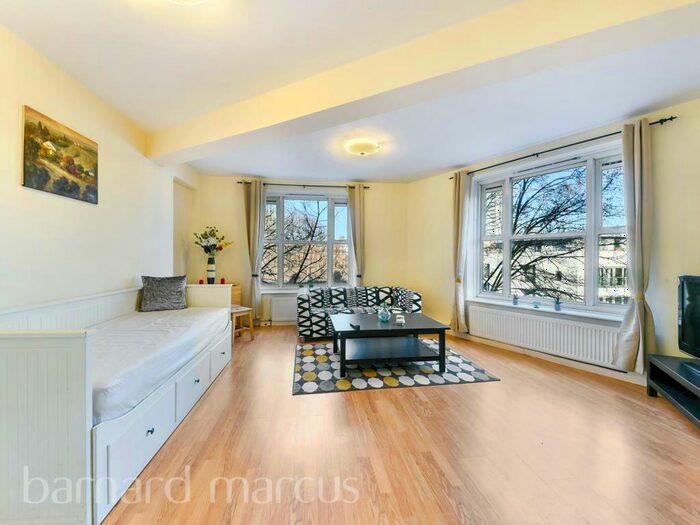 2 Bedroom Flat To Rent In Cosser Street, London, SE11