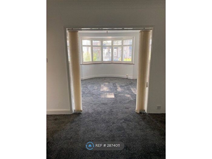 3 Bedroom Semi-detached House To Rent In Penrith Road, Ilford, IG6