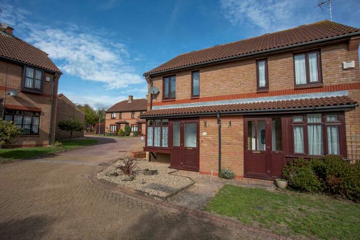 2 Bedroom Semi-Detached House To Rent In Lambarde Close, Rochester, ME2