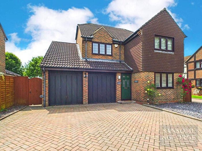 4 Bedroom Detached House For Sale In Oakmead, Bramley, Tadley, Hampshire, RG26