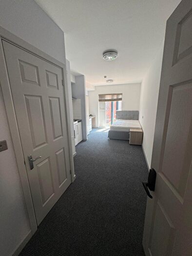 Studio To Rent In Queens Road, Coventry, CV1