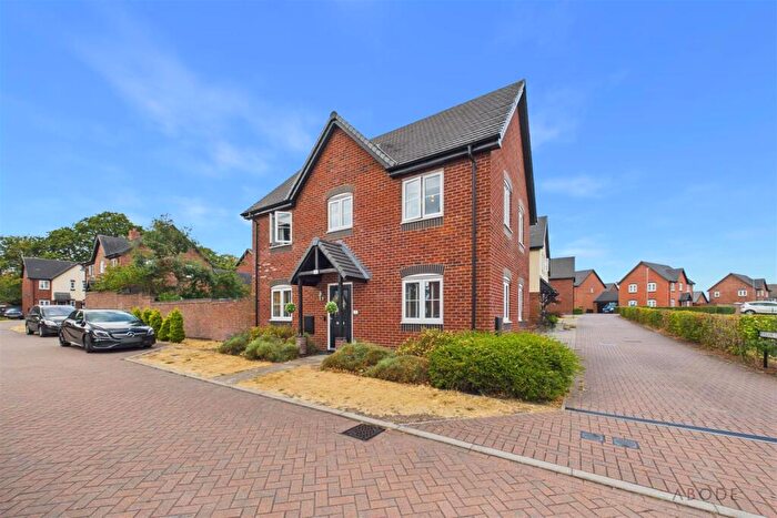 3 Bedroom Detached House For Sale In Campion Way, Uttoxeter, Staffordshire, ST14