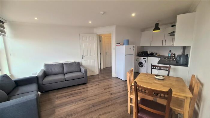 1 Bedroom Flat To Rent In Stoke Newington Road, London, N16