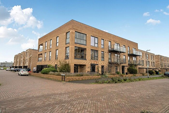 1 Bedroom Flat For Sale In Whittle Avenue, Cambridge, Cambridgeshire, CB2