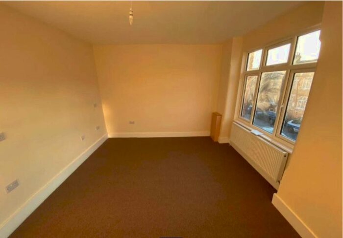 4 Bedroom Terraced House To Rent In Townsend Road, Southall, UB1