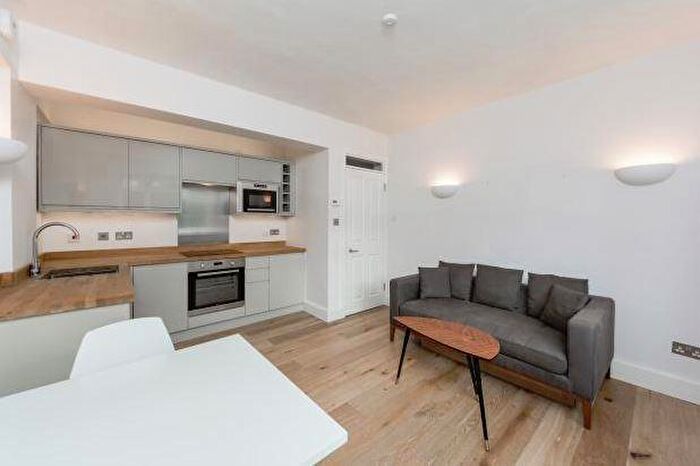 1 Bedroom Apartment To Rent In Baker Street, Marylebone, London, NW1