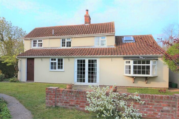 2 Bedroom Cottage To Rent In Holton St Mary, CO7