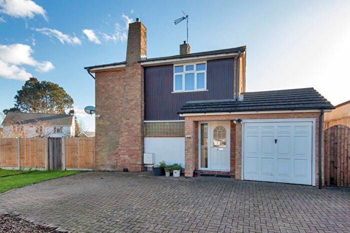 4 Bedroom Detached House For Sale In Warwick Gardens, Meopham, Gravesend, Kent, DA13