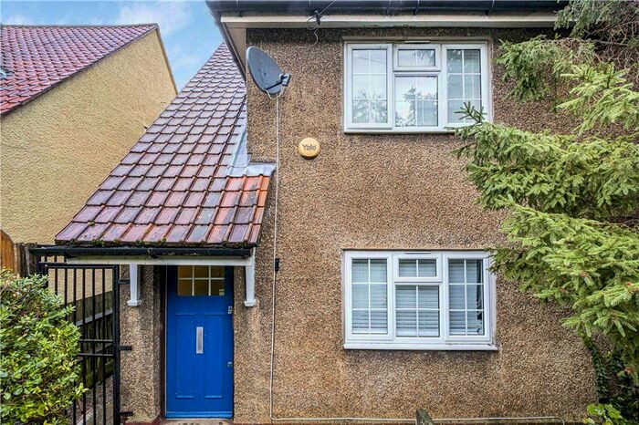 3 Bedroom Semi-Detached House To Rent In Durning Road, London, SE19