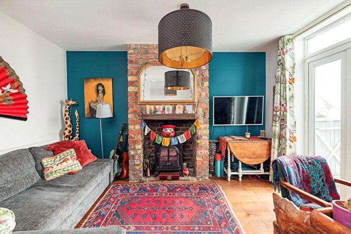 1 Bedroom Flat For Sale In Gwilliam Street, Windmill Hill, BS3