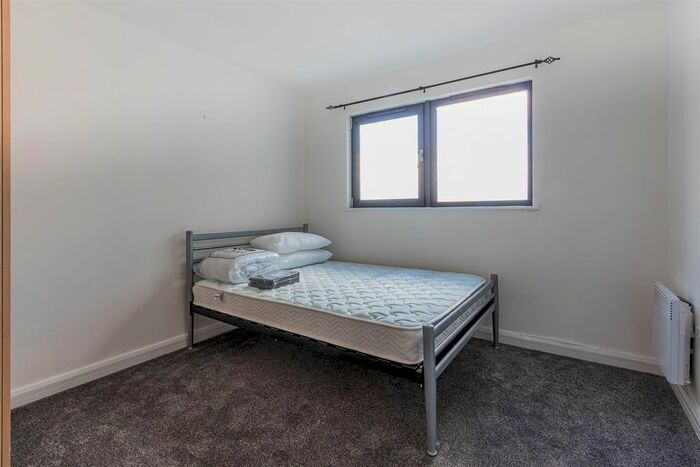 2 Bedroom Flat To Rent In Churchill Way, Cardiff, CF10