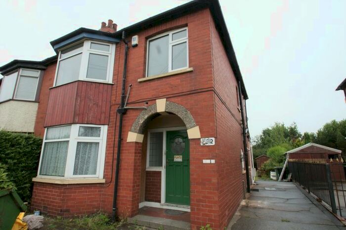 1 Bedroom Apartment To Rent In Selby Road, Leeds, West Yorlshire, LS15