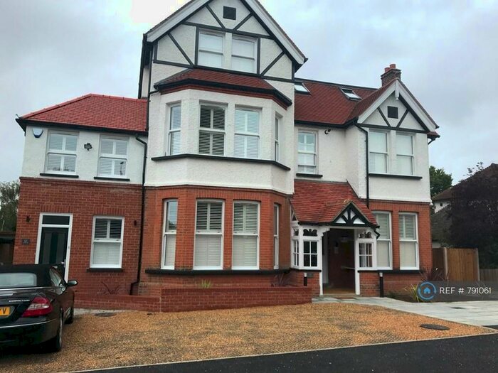 2 Bedroom Flat To Rent In Bromley Road, Beckenham, BR3