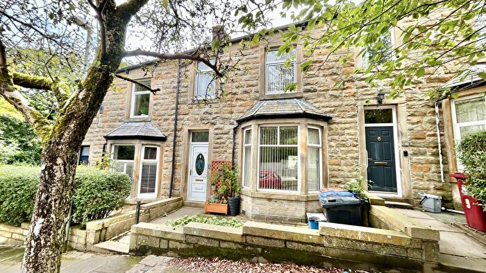 3 Bedroom Terraced House For Sale In Mount Road, Burnley, BB11